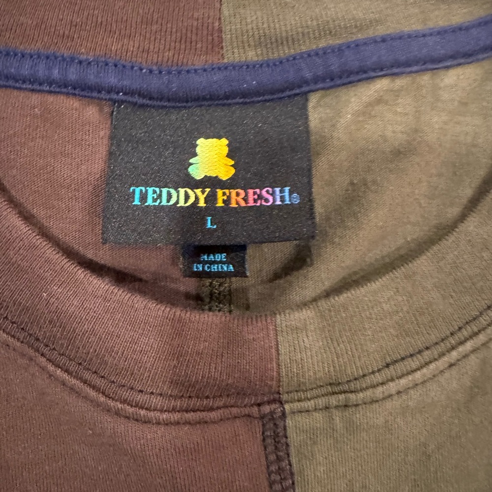 Teddy Fresh Colorblock multi panel pocket t-shirt with matching shorts